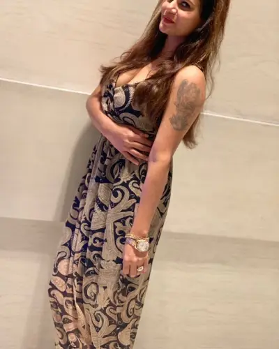 Kharkhoda Escort